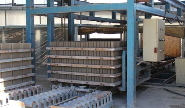 生產(chǎn)設(shè)備